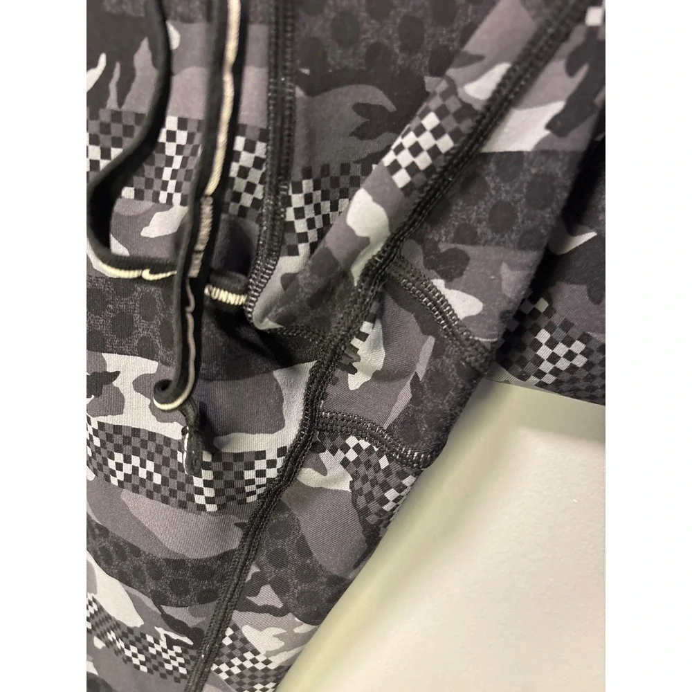 Nike Running Dri-FIT Camo Full Length Striped Leggings‎ Black Gray Zipper Pocket